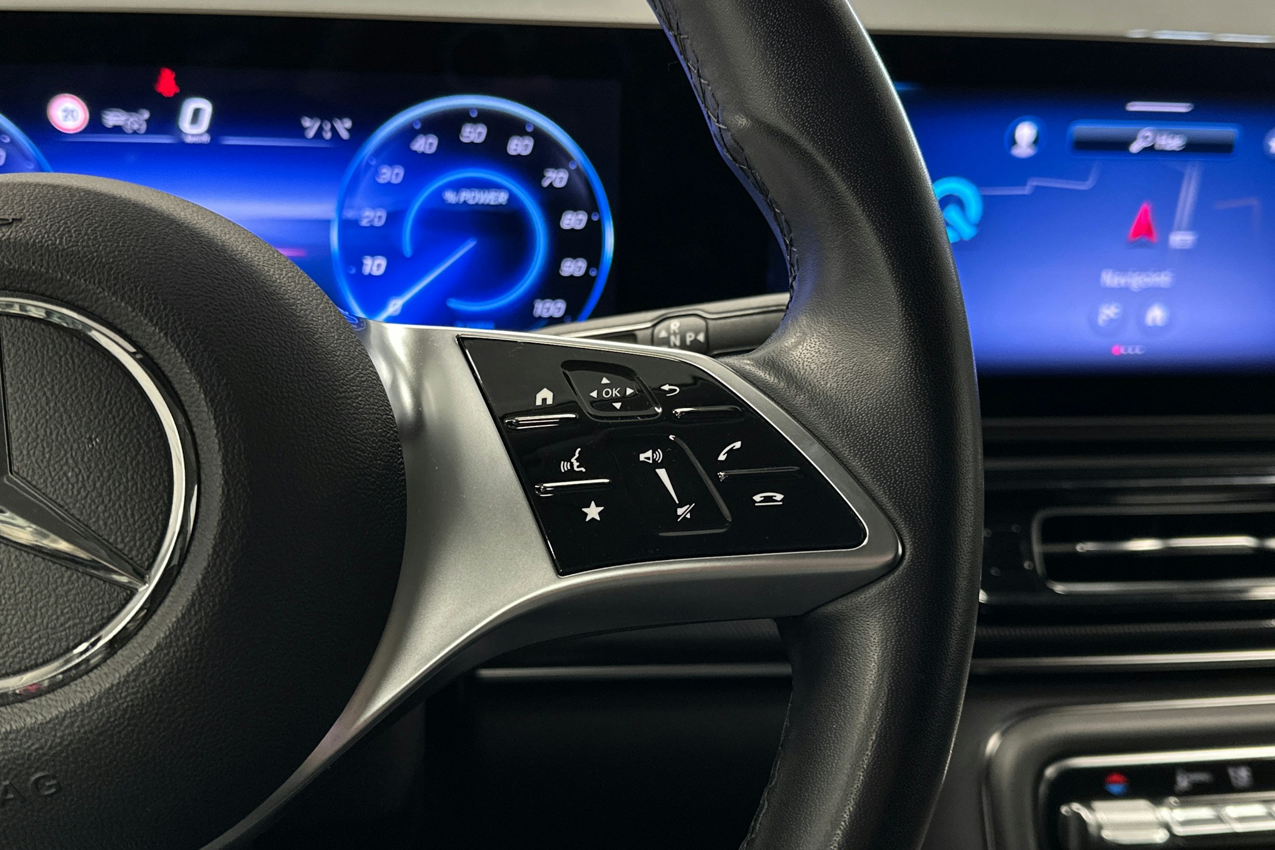 harmaa Mercedes-Benz EQV 2024 kuva 15.