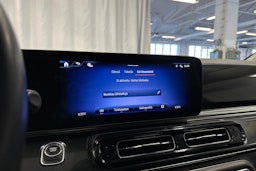 harmaa Mercedes-Benz EQV 2024 kuva 18.