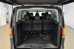 harmaa Mercedes-Benz EQV 2024 kuva 27.