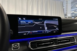 valkoinen Mercedes-Benz EQV 2024 kuva 16.