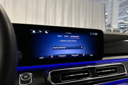 valkoinen Mercedes-Benz EQV 2024 kuva 21.