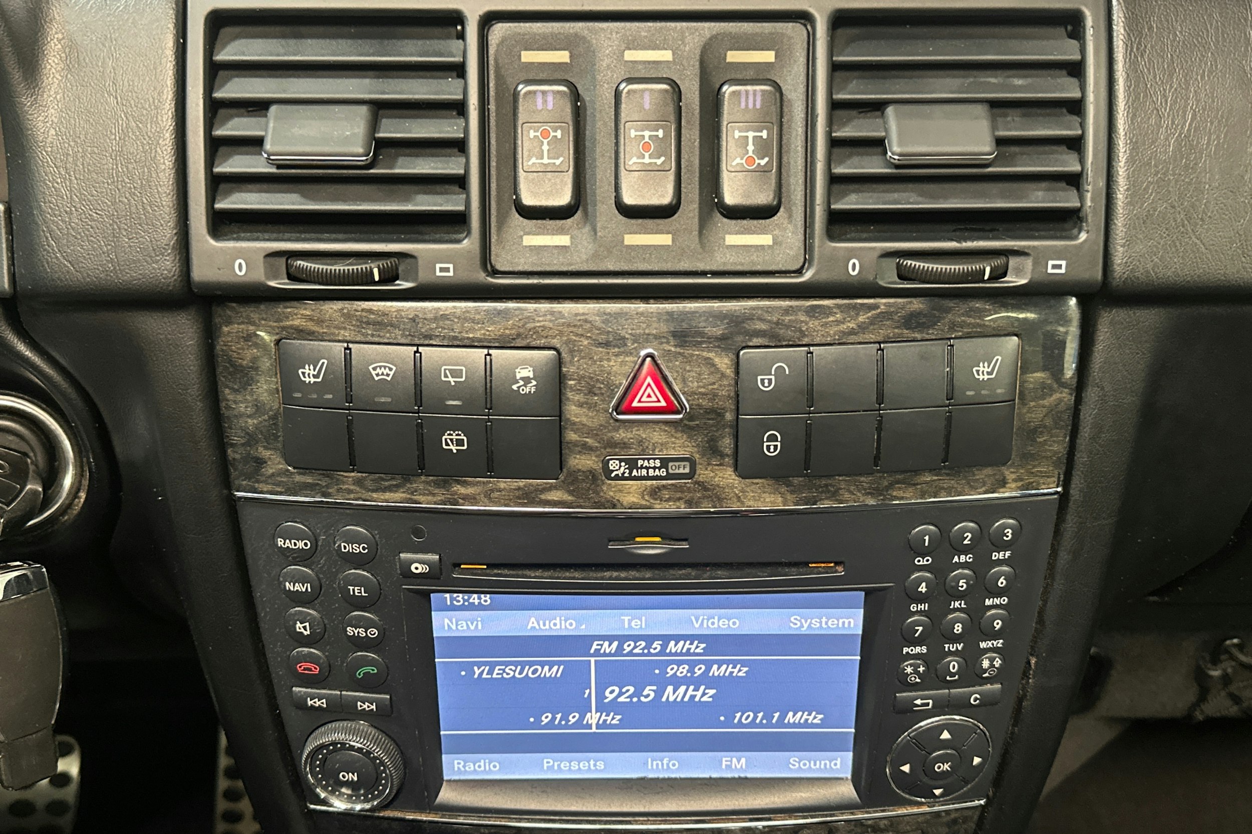 Musta Mercedes-Benz G 2012 kuva 17.