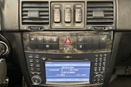 Musta Mercedes-Benz G 2012 kuva 17.