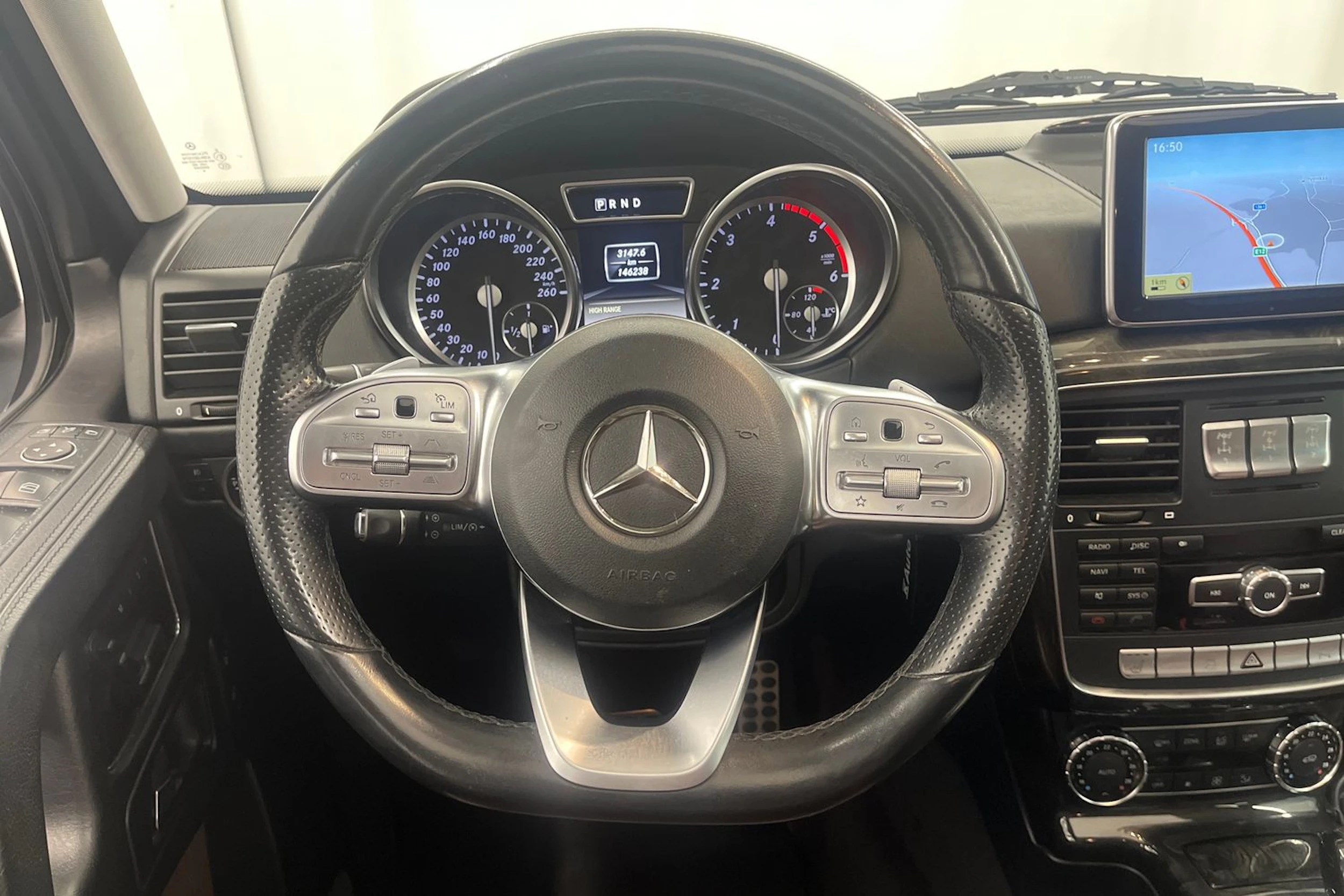 musta Mercedes-Benz G 2012 kuva 17.