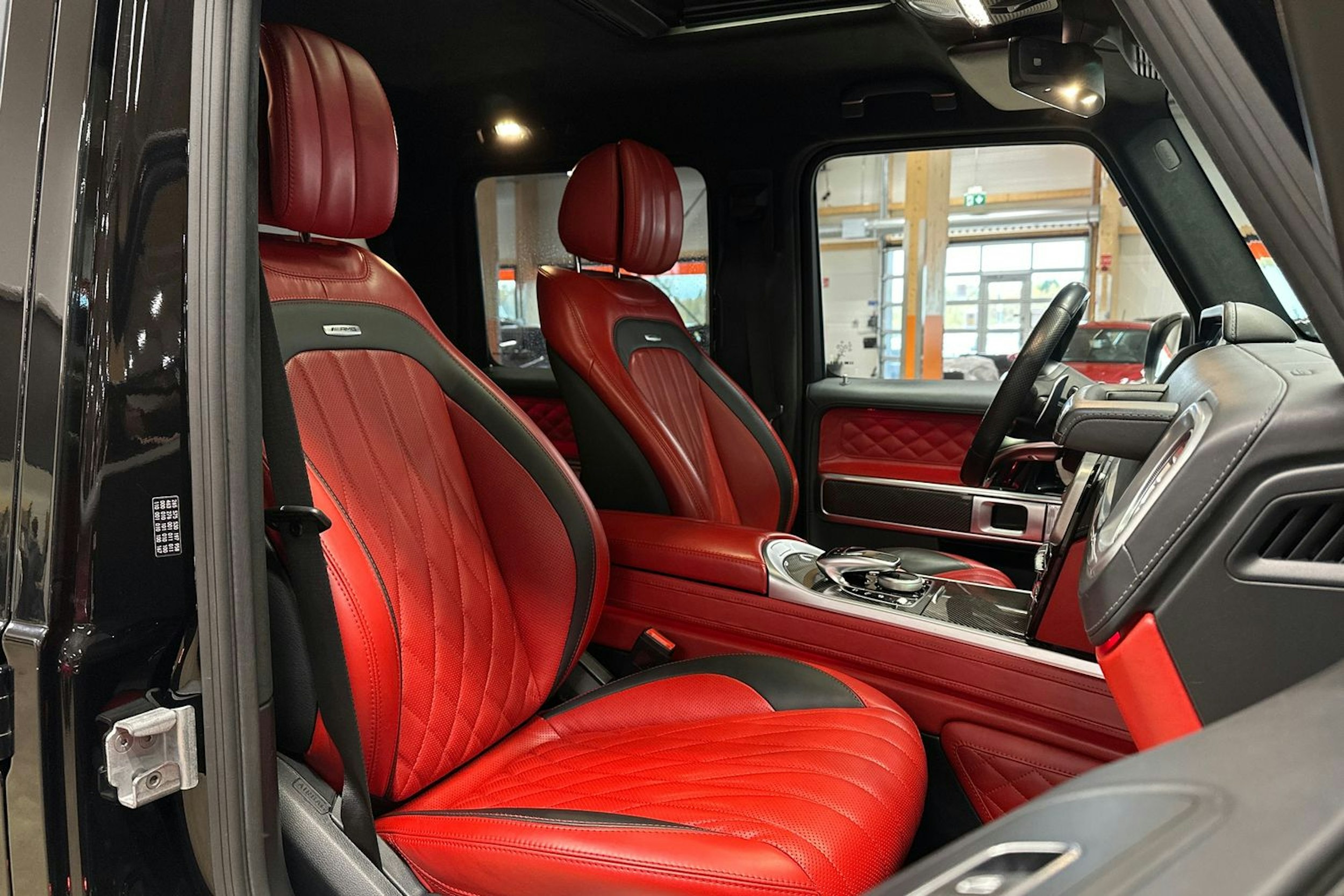 met. musta Mercedes-Benz G 63 AMG 2020 kuva 14.