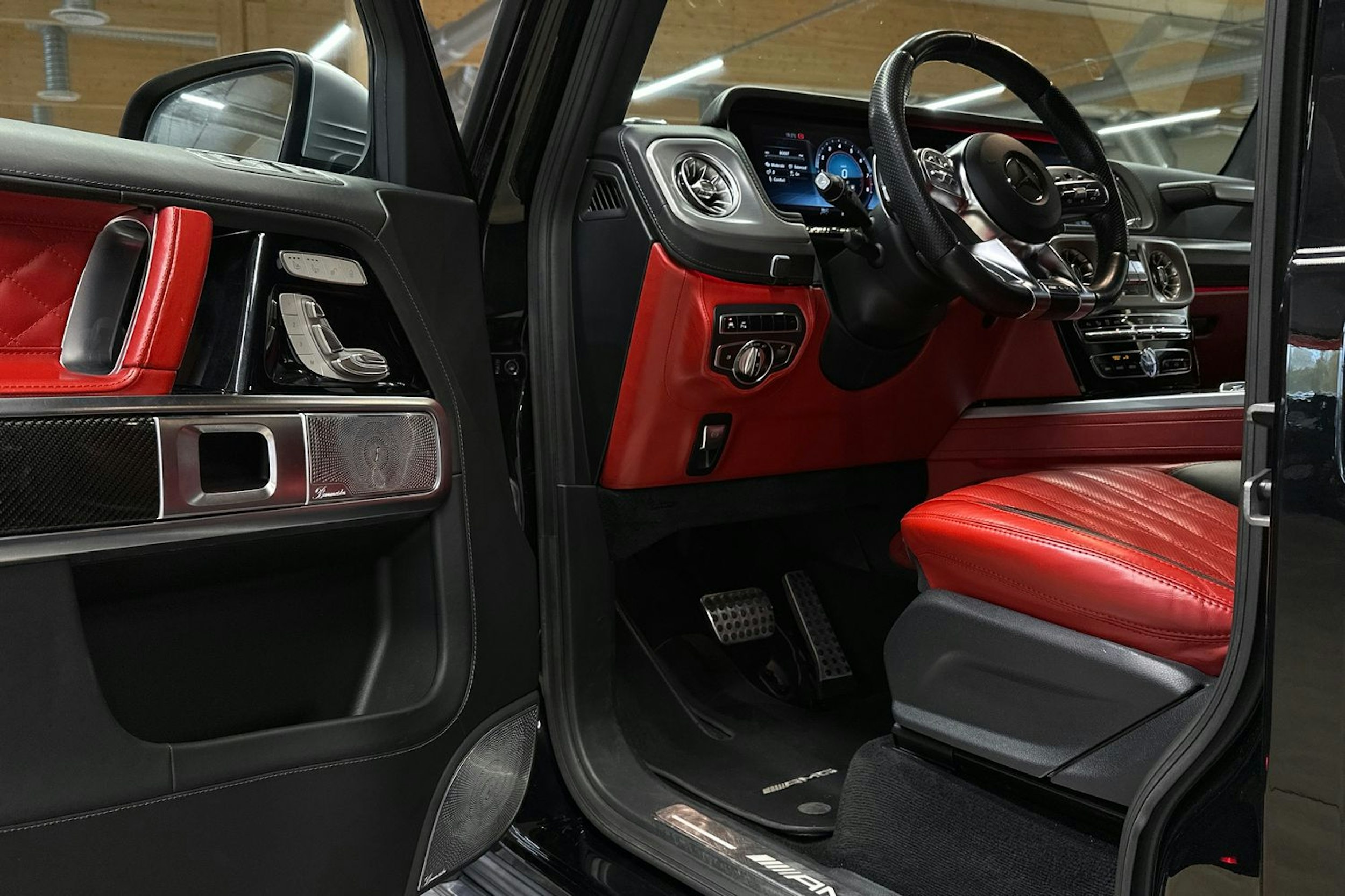 met. musta Mercedes-Benz G 63 AMG 2020 kuva 19.