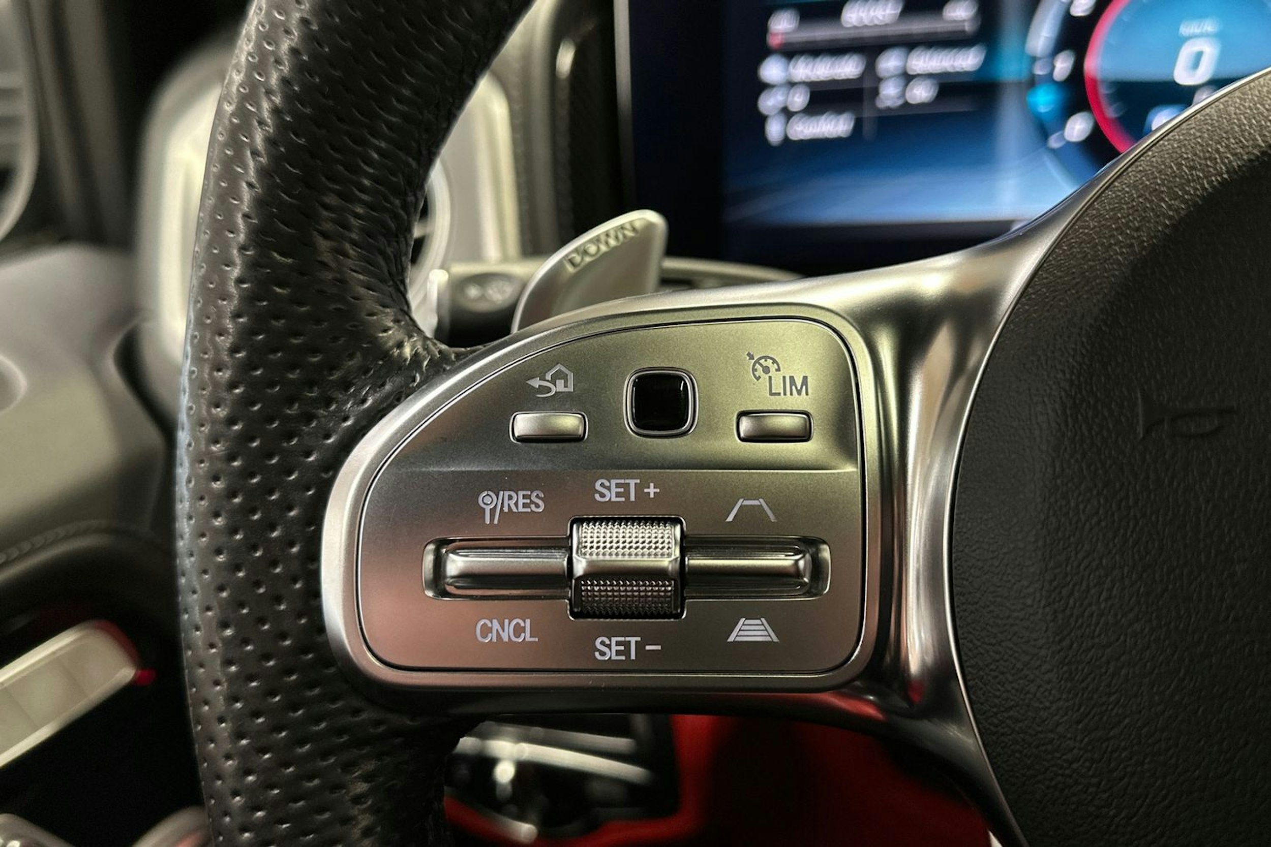met. musta Mercedes-Benz G 63 AMG 2020 kuva 28.
