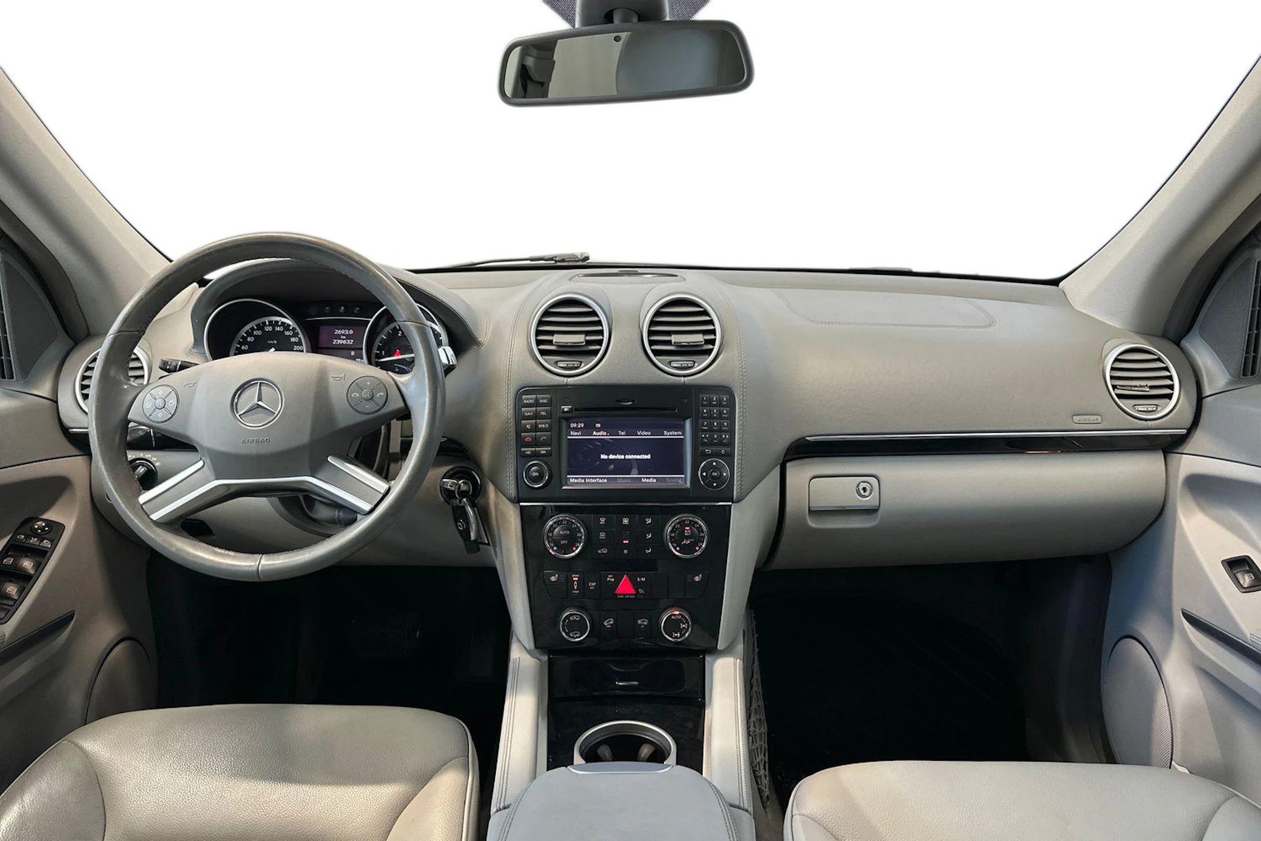 Musta Mercedes-Benz GL 2010 kuva 7.