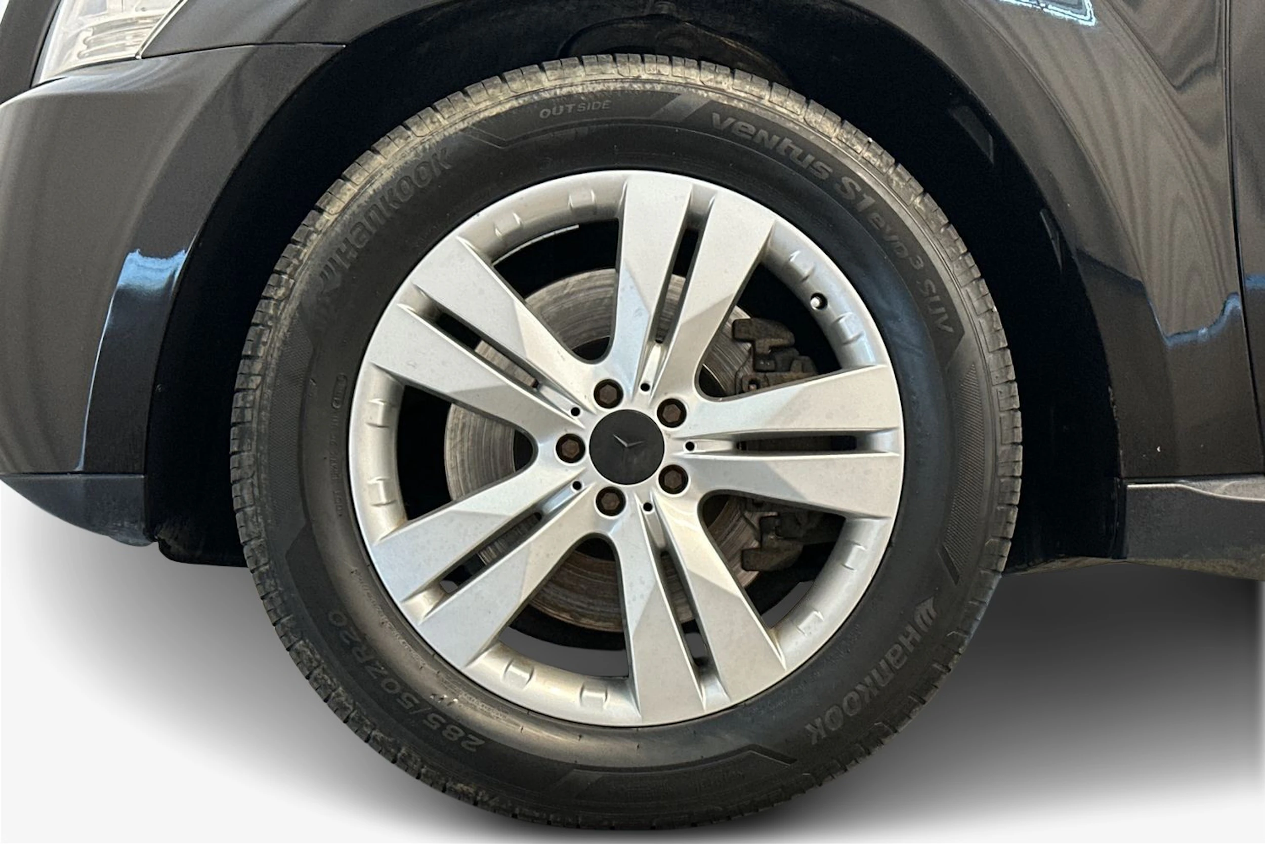 Musta Mercedes-Benz GL 2010 kuva 9.