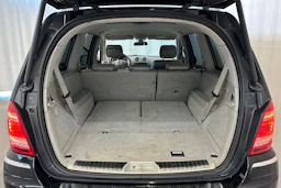 Musta Mercedes-Benz GL 2010 kuva 13.