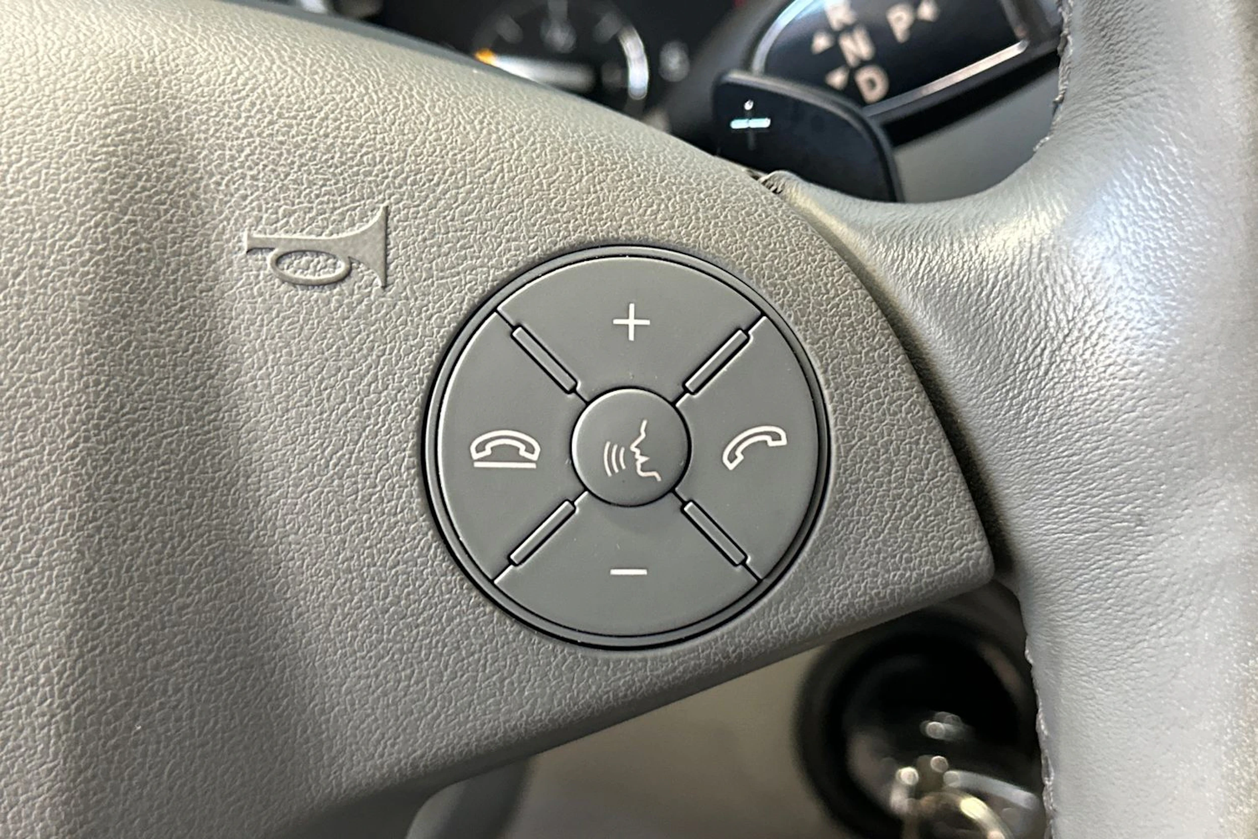 Musta Mercedes-Benz GL 2010 kuva 18.