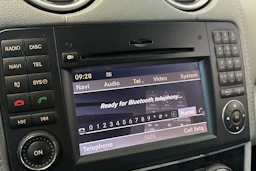 Musta Mercedes-Benz GL 2010 kuva 22.