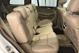 valkoinen Mercedes-Benz GL 2014 kuva 14.