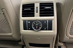 valkoinen Mercedes-Benz GL 2014 kuva 15.