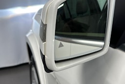 valkoinen Mercedes-Benz GL 2014 kuva 20.