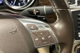 valkoinen Mercedes-Benz GL 2014 kuva 27.