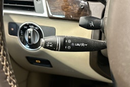 valkoinen Mercedes-Benz GL 2014 kuva 28.