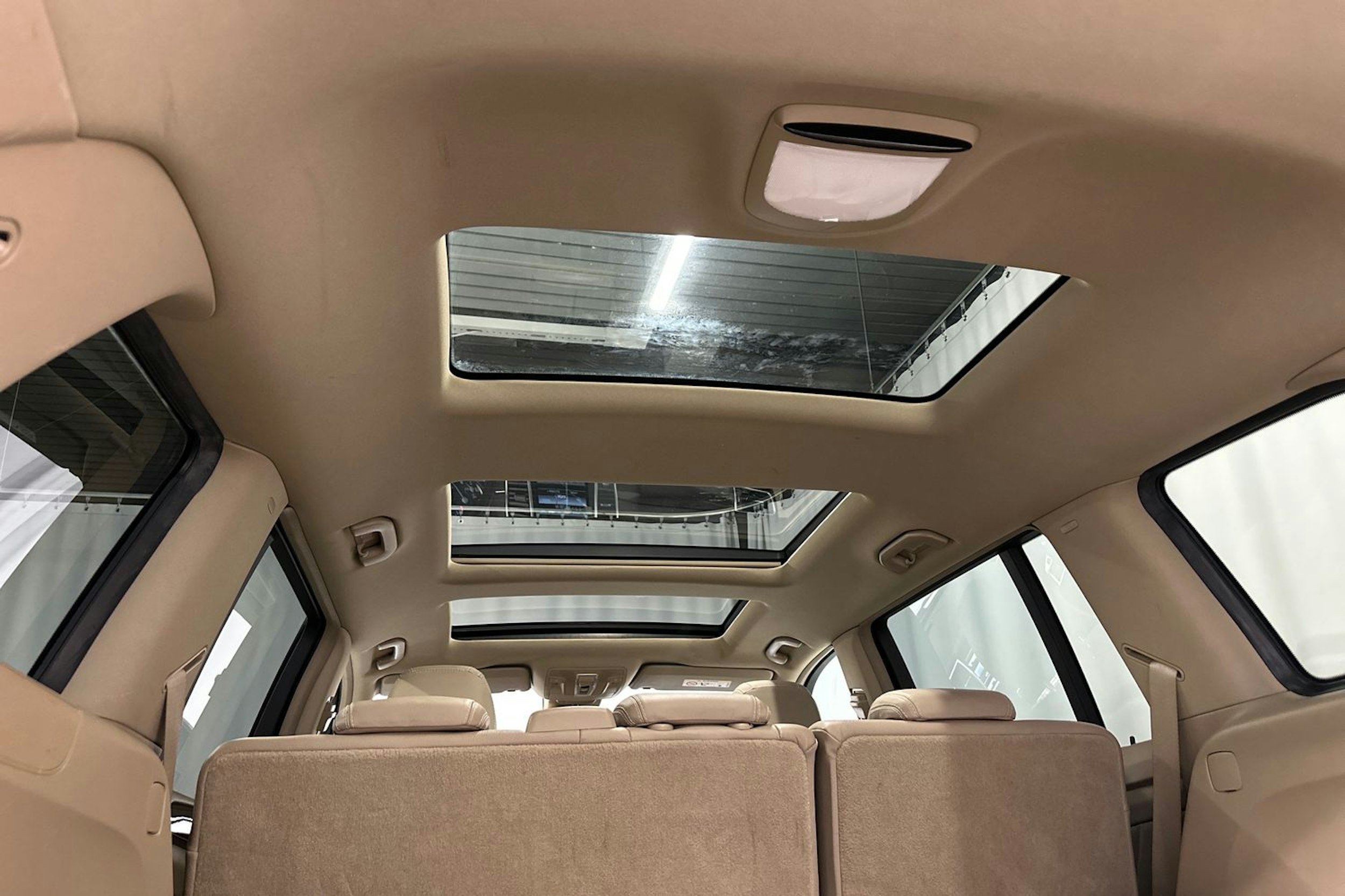 valkoinen Mercedes-Benz GL 2014 kuva 37.