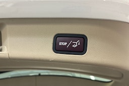 valkoinen Mercedes-Benz GL 2014 kuva 39.