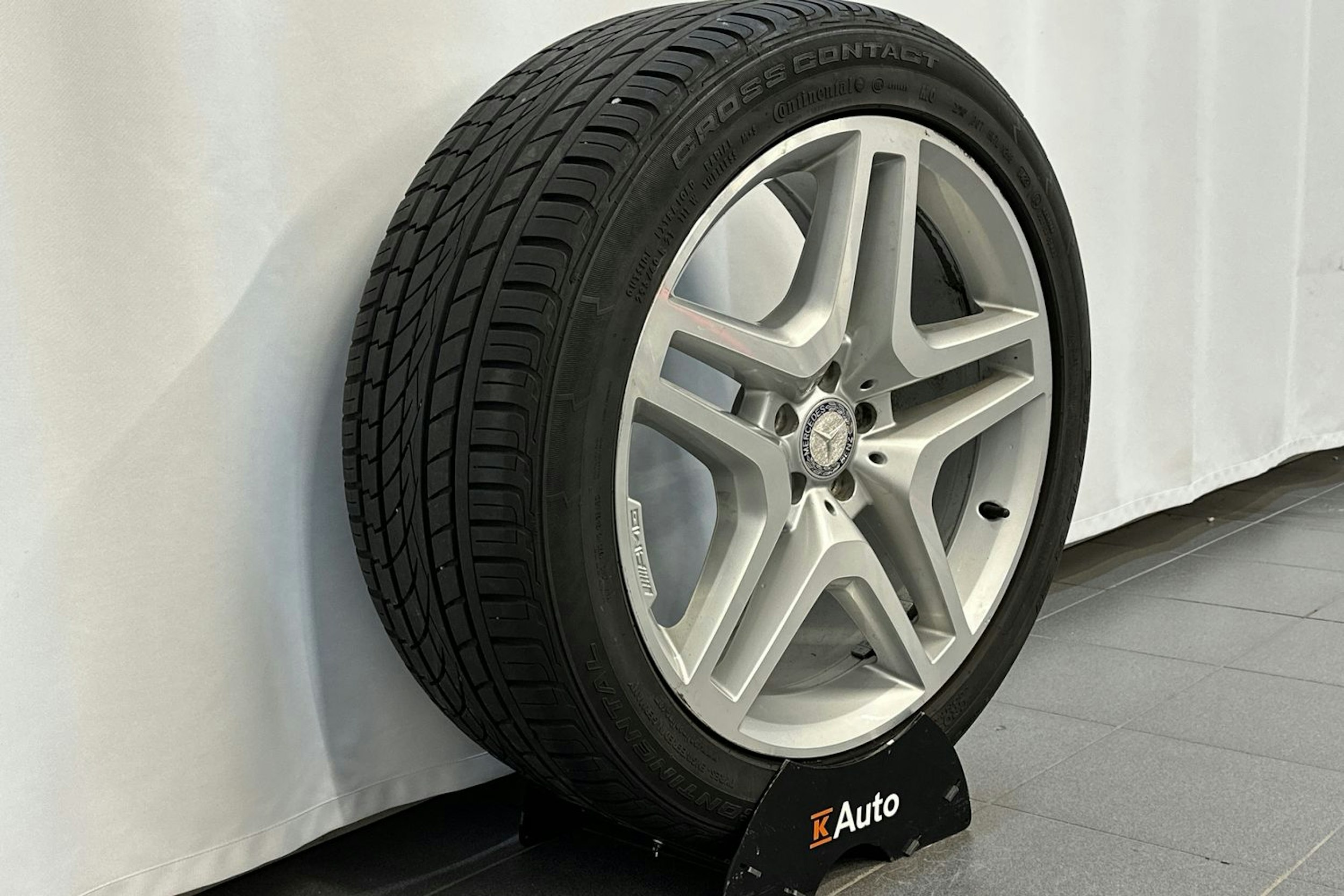 valkoinen Mercedes-Benz GL 2014 kuva 40.