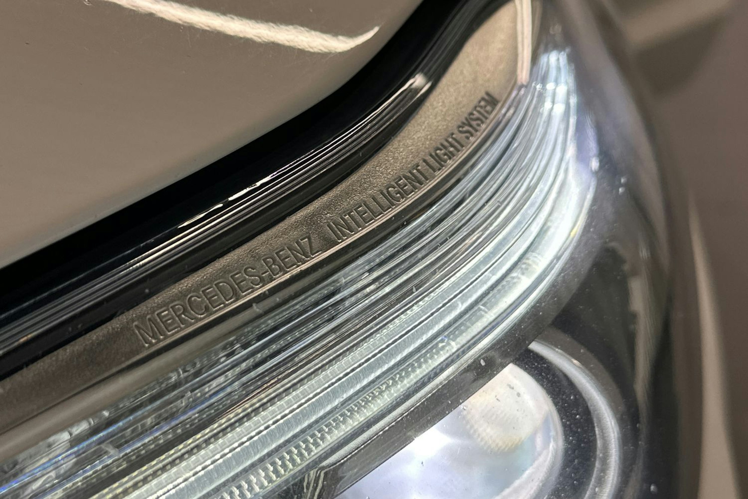 valkoinen Mercedes-Benz GL 2014 kuva 42.