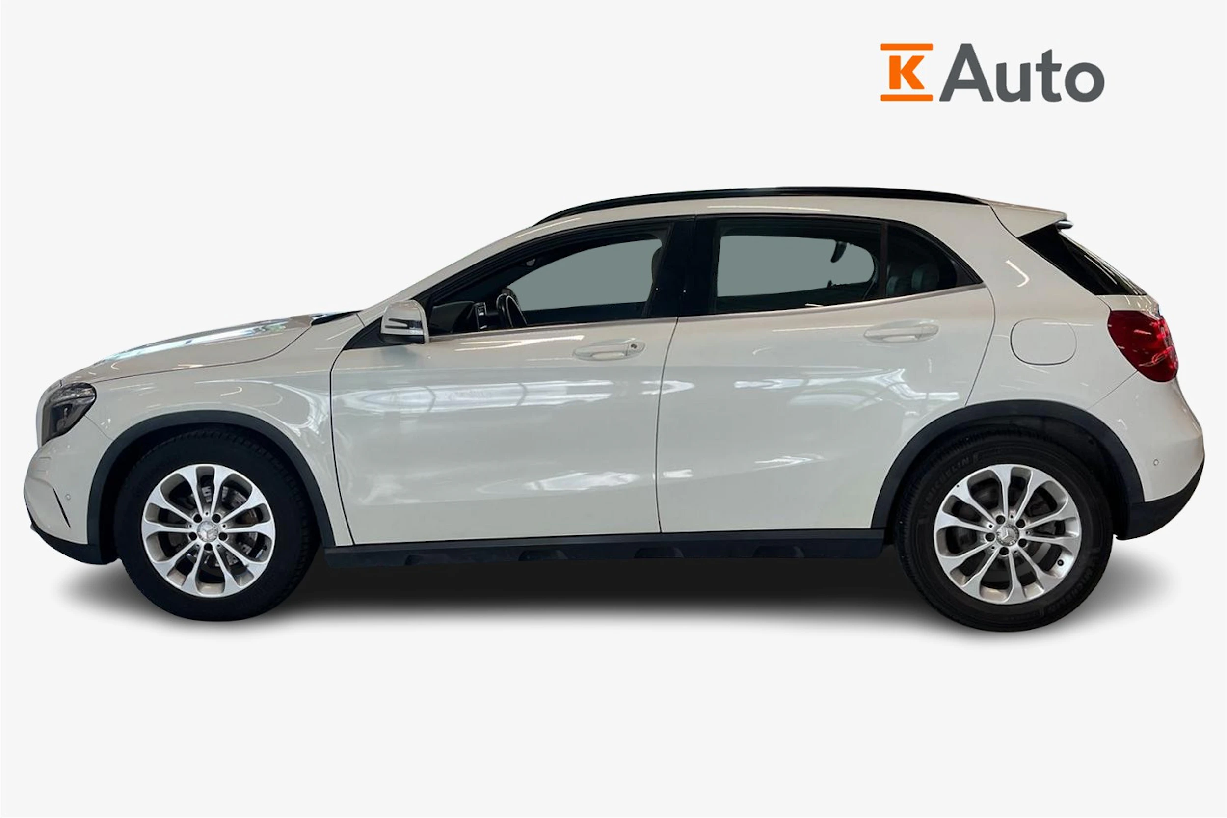 valkoinen Mercedes-Benz GLA 2014 kuva 5.