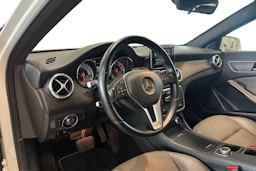 valkoinen Mercedes-Benz GLA 2014 kuva 6.