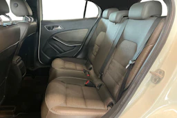 valkoinen Mercedes-Benz GLA 2014 kuva 8.