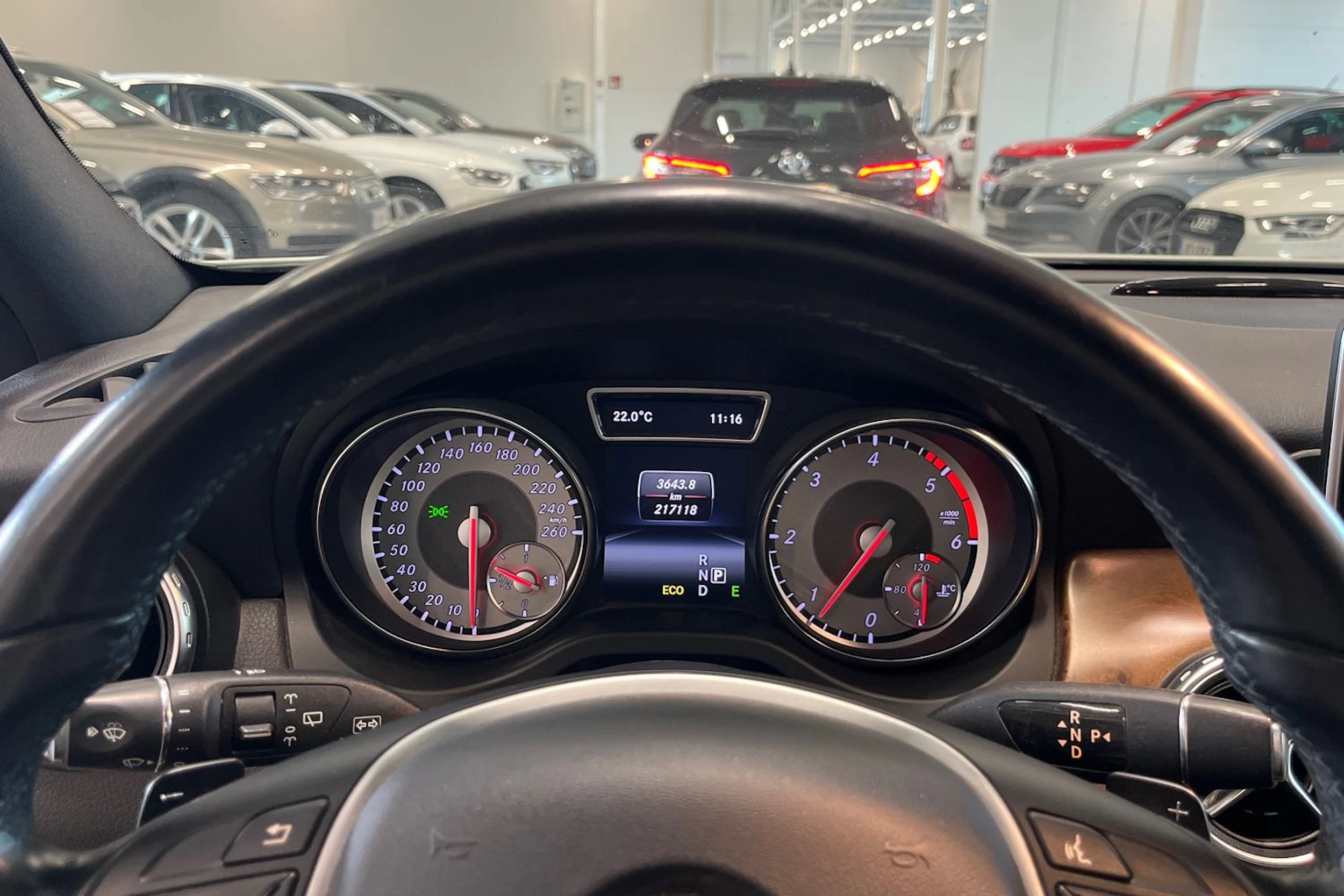 valkoinen Mercedes-Benz GLA 2014 kuva 13.