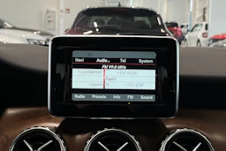 valkoinen Mercedes-Benz GLA 2014 kuva 17.