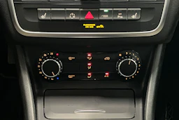valkoinen Mercedes-Benz GLA 2014 kuva 22.
