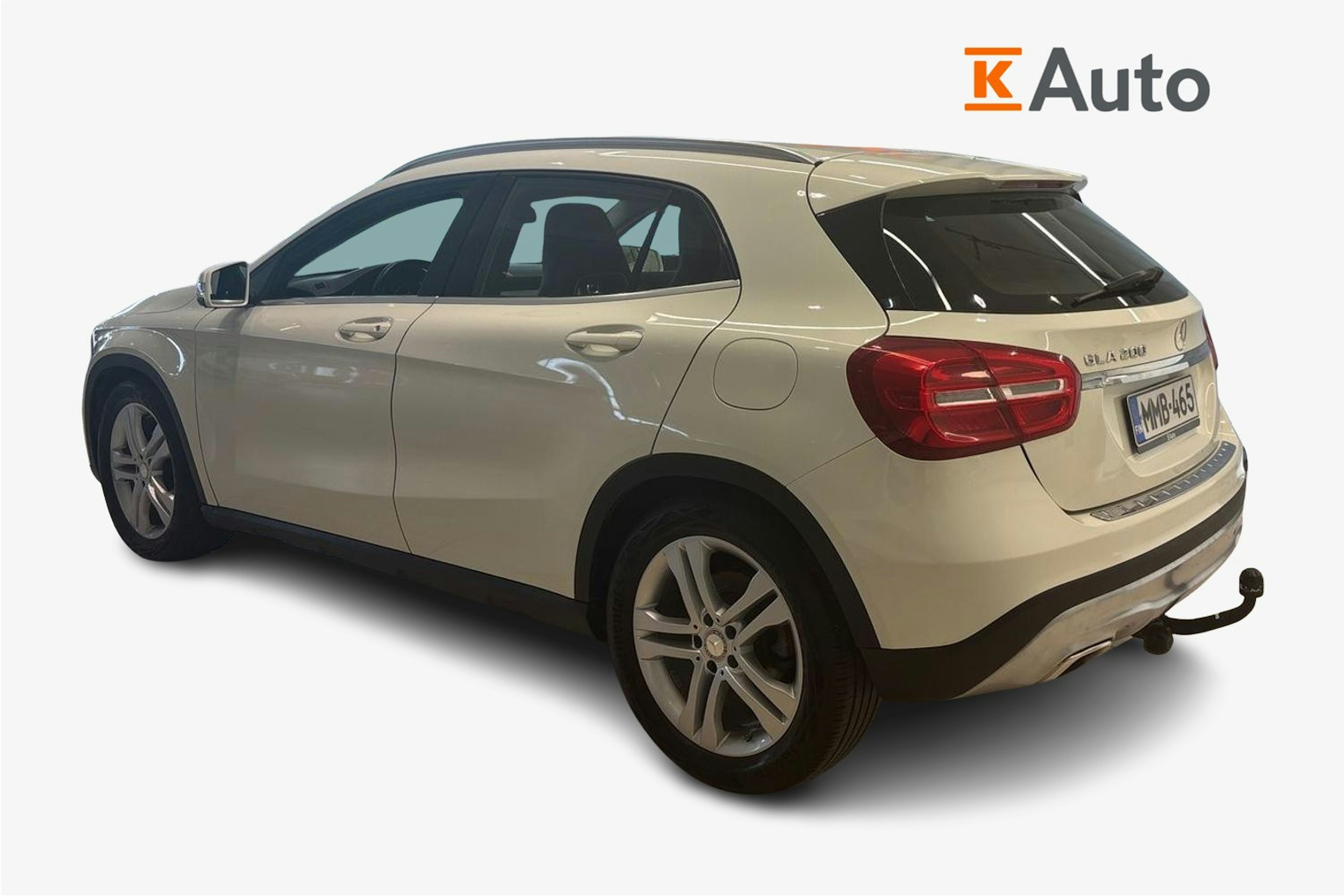 valkoinen Mercedes-Benz GLA 2014 kuva 2.