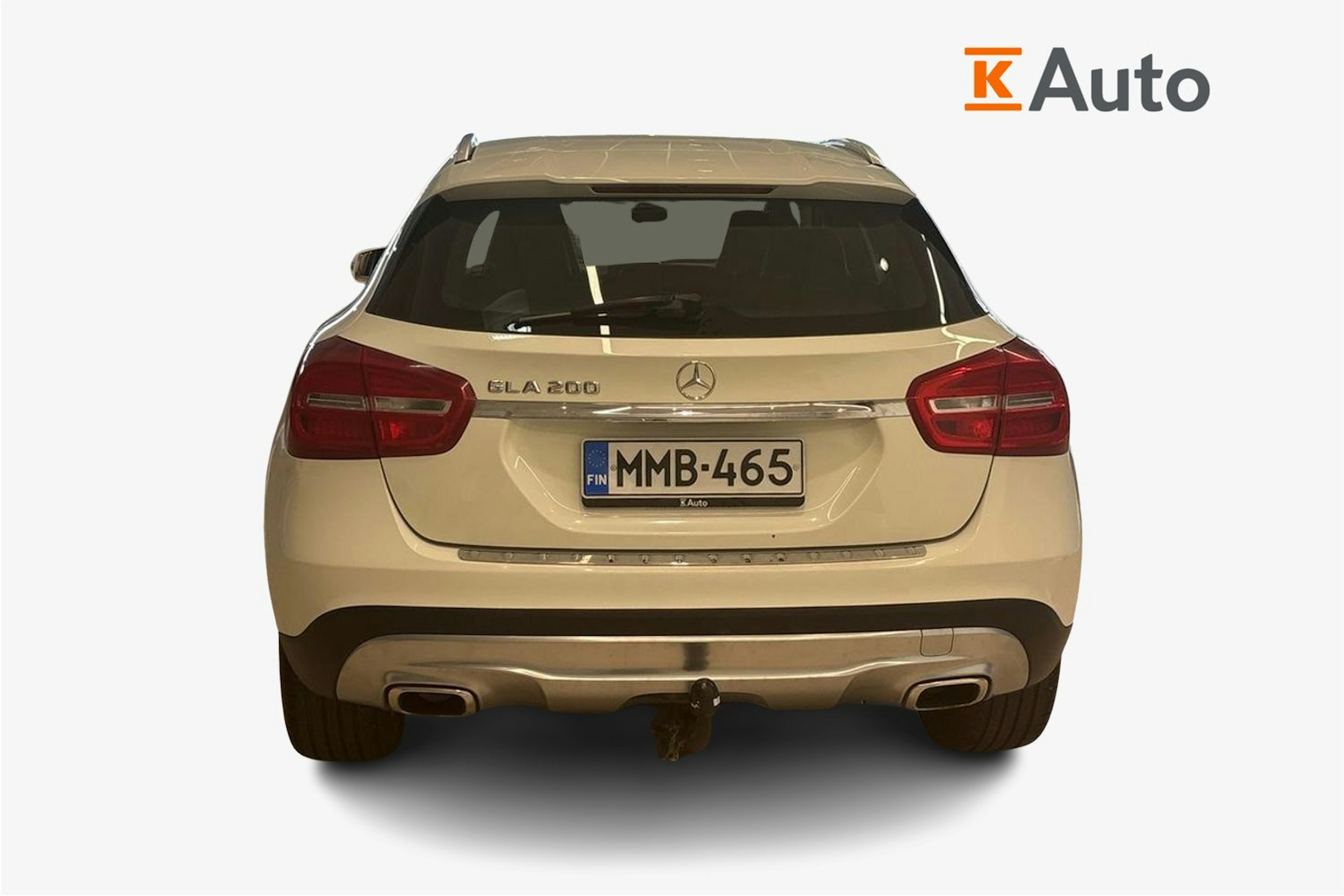 valkoinen Mercedes-Benz GLA 2014 kuva 3.