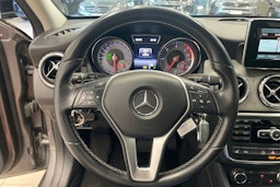 Harmaa Mercedes-Benz GLA 2014 kuva 14.
