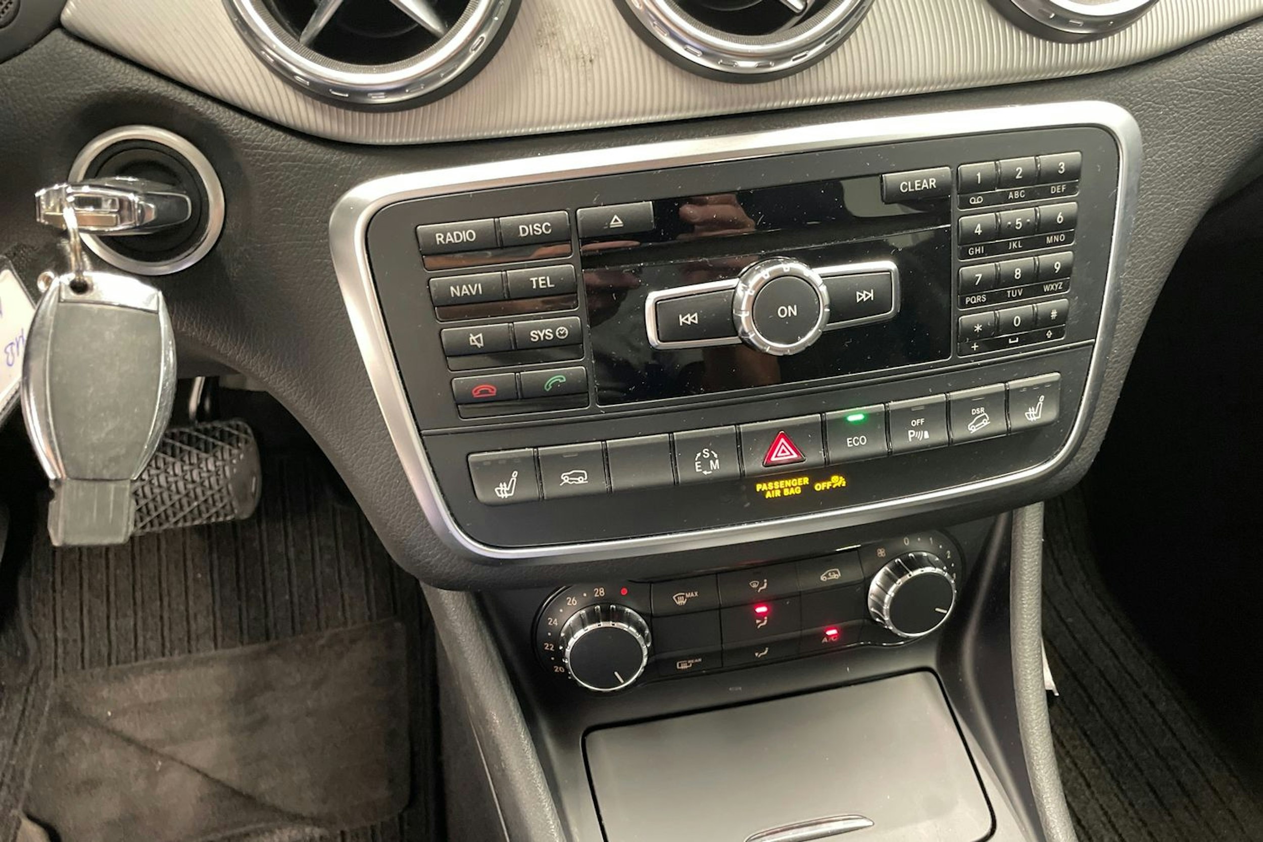 Harmaa Mercedes-Benz GLA 2014 kuva 17.