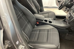 Harmaa Mercedes-Benz GLA 2014 kuva 24.