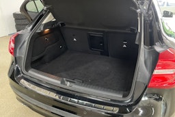 Musta Mercedes-Benz GLA 2014 kuva 22.