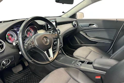 harmaa Mercedes-Benz GLA 2015 kuva 6.