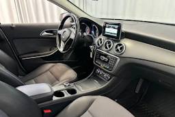 harmaa Mercedes-Benz GLA 2015 kuva 12.