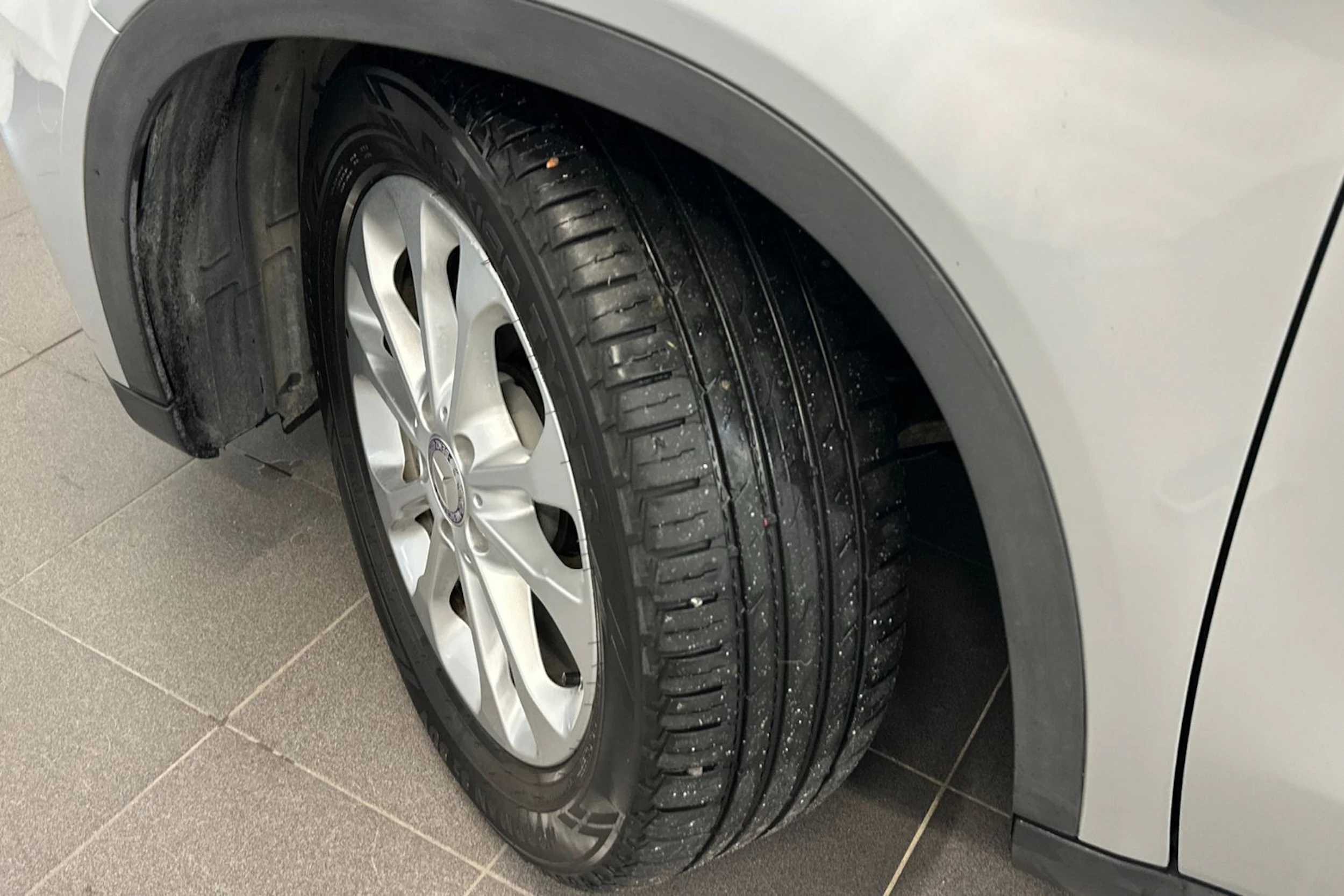 harmaa Mercedes-Benz GLA 2015 kuva 25.