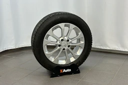 harmaa Mercedes-Benz GLA 2015 kuva 28.