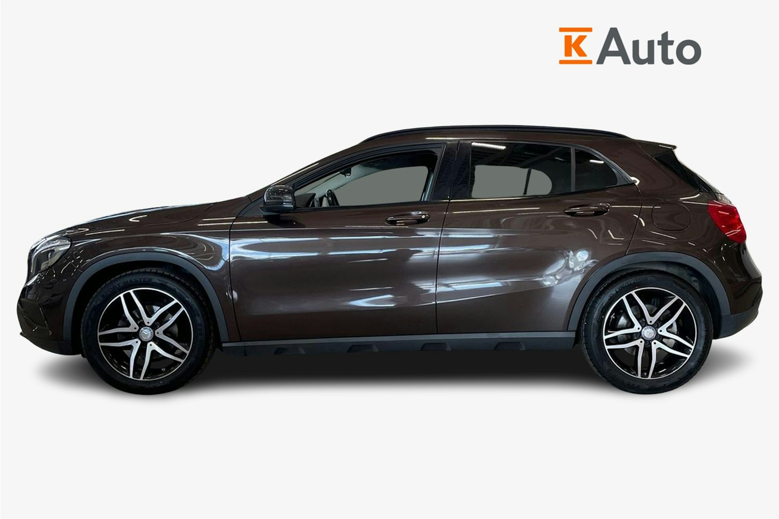 met. ruskea (beige) Mercedes-Benz GLA 2015 kuva 6.