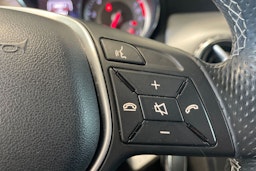met. ruskea (beige) Mercedes-Benz GLA 2015 kuva 16.
