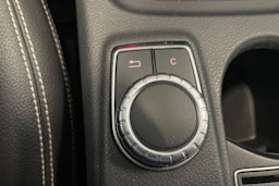 met. ruskea (beige) Mercedes-Benz GLA 2015 kuva 26.