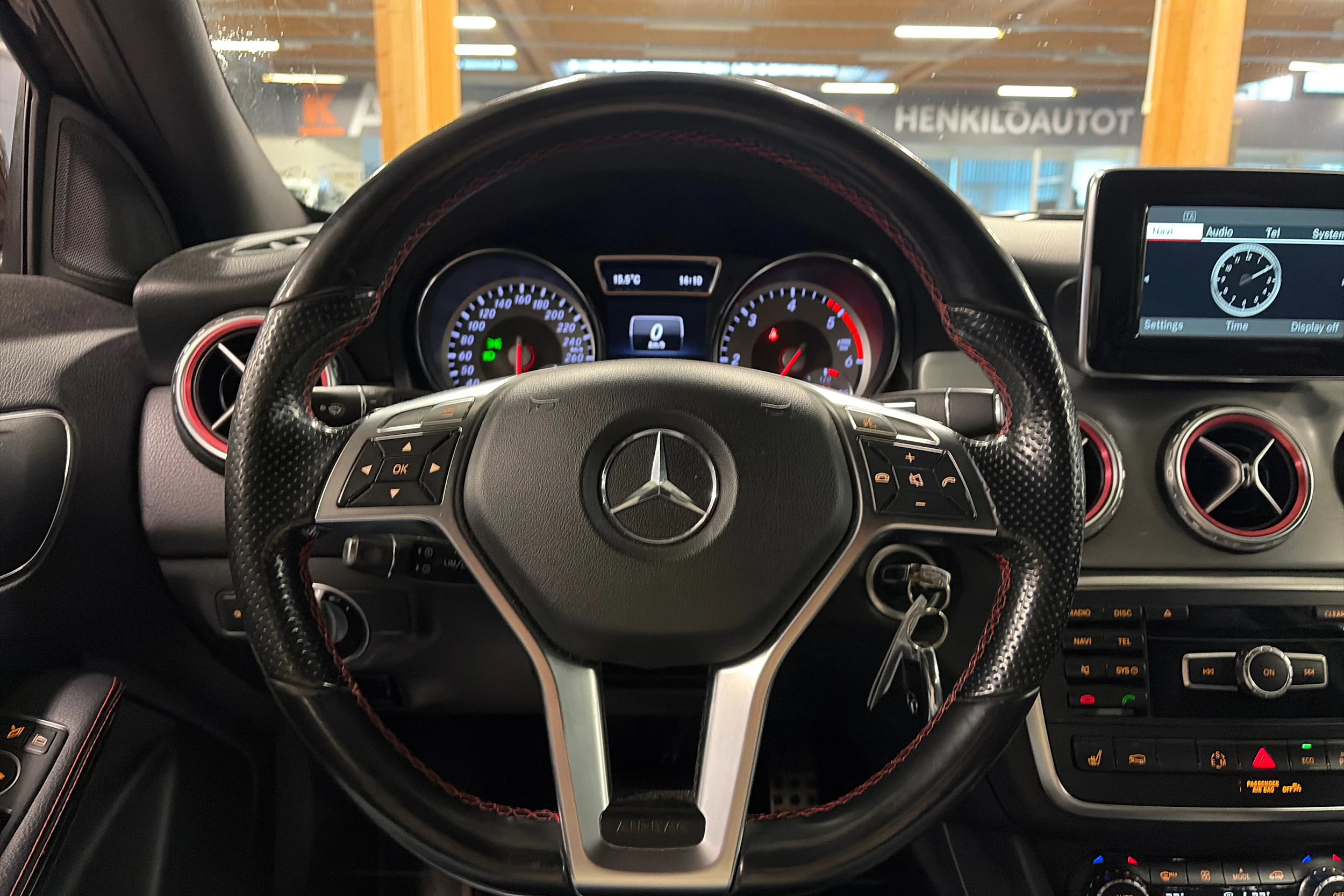 ruskea (beige) Mercedes-Benz GLA 2015 kuva 5.