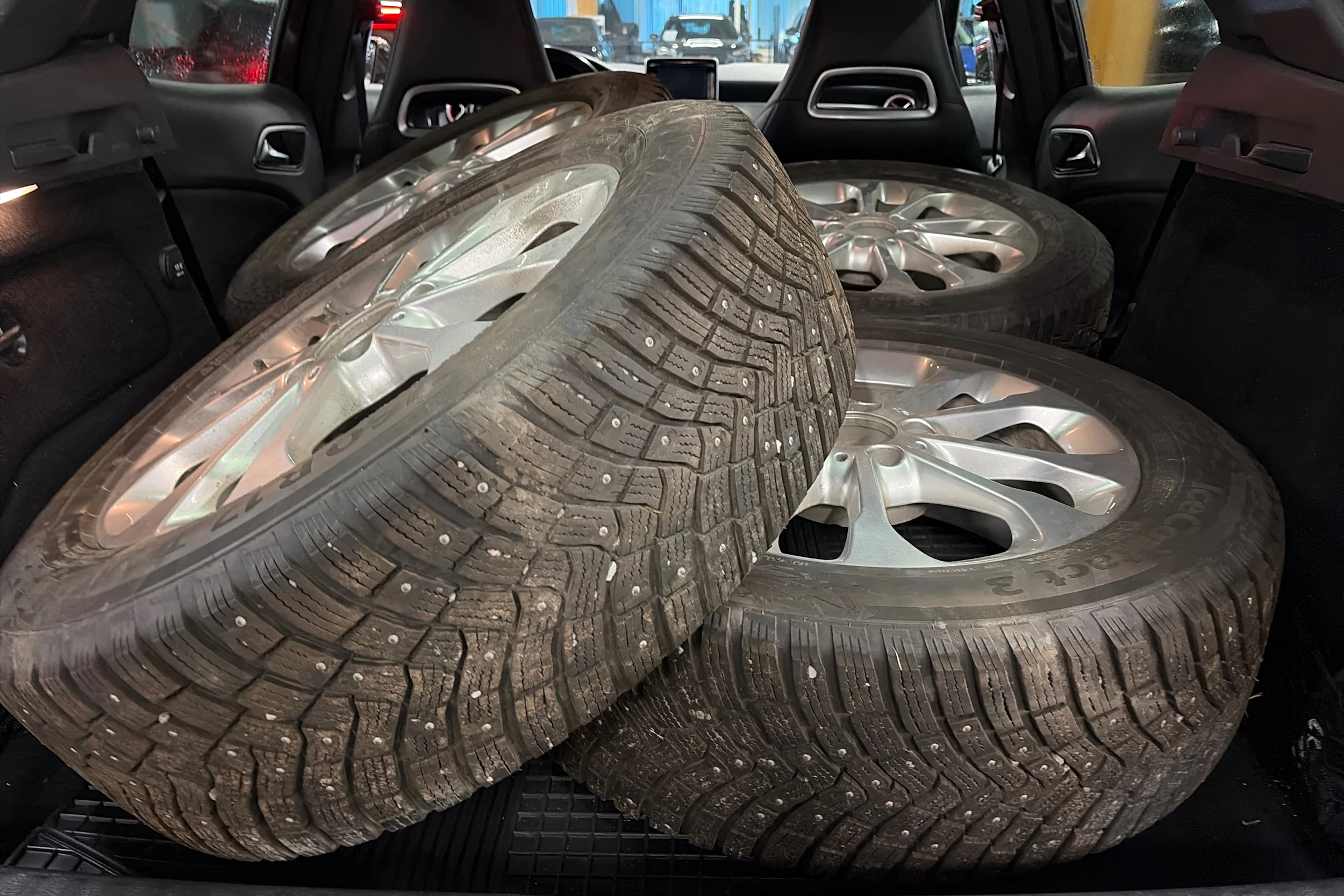 ruskea (beige) Mercedes-Benz GLA 2015 kuva 6.