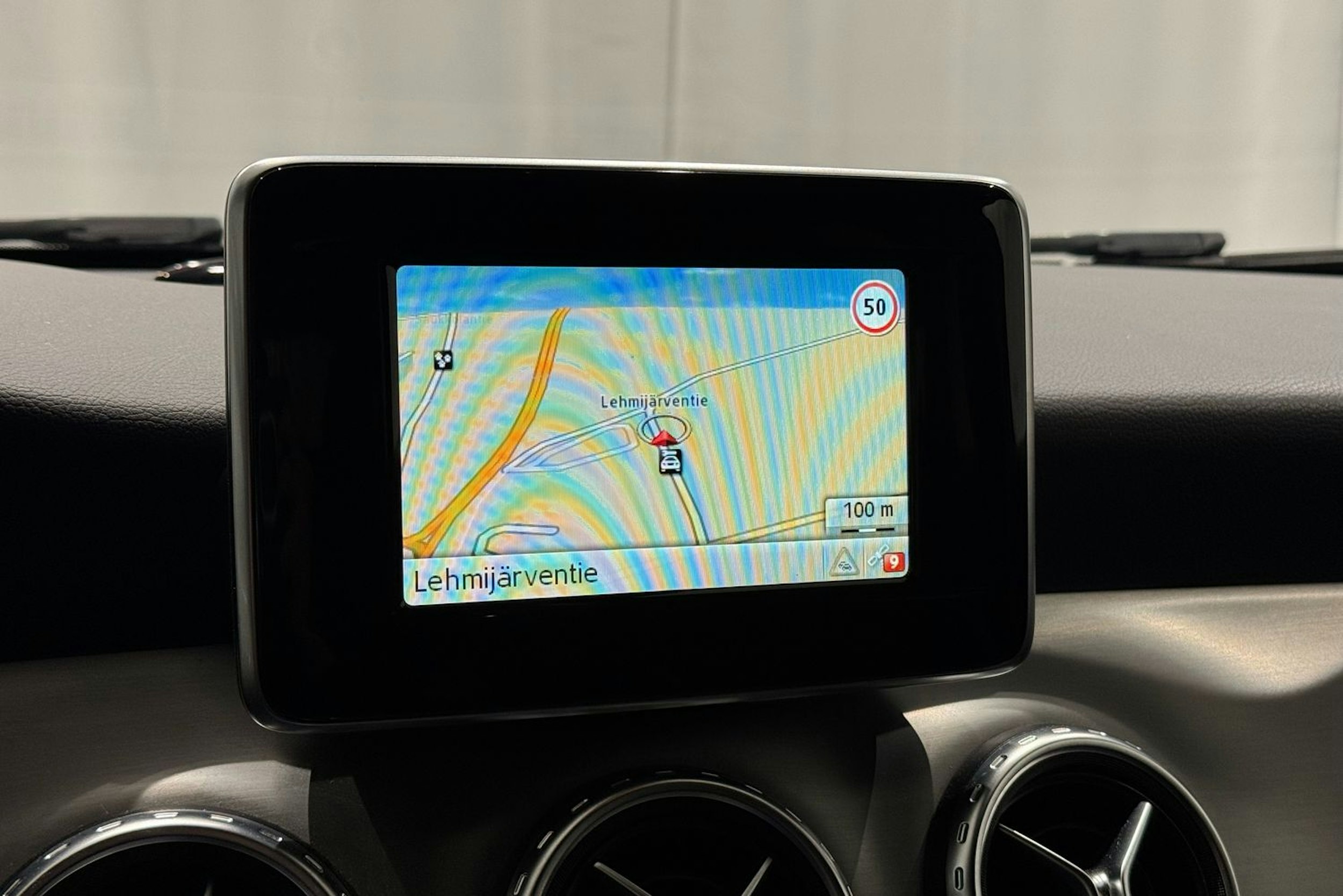 met. harmaa Mercedes-Benz GLA 2015 kuva 20.