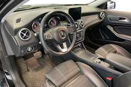 musta Mercedes-Benz GLA 2016 kuva 3.