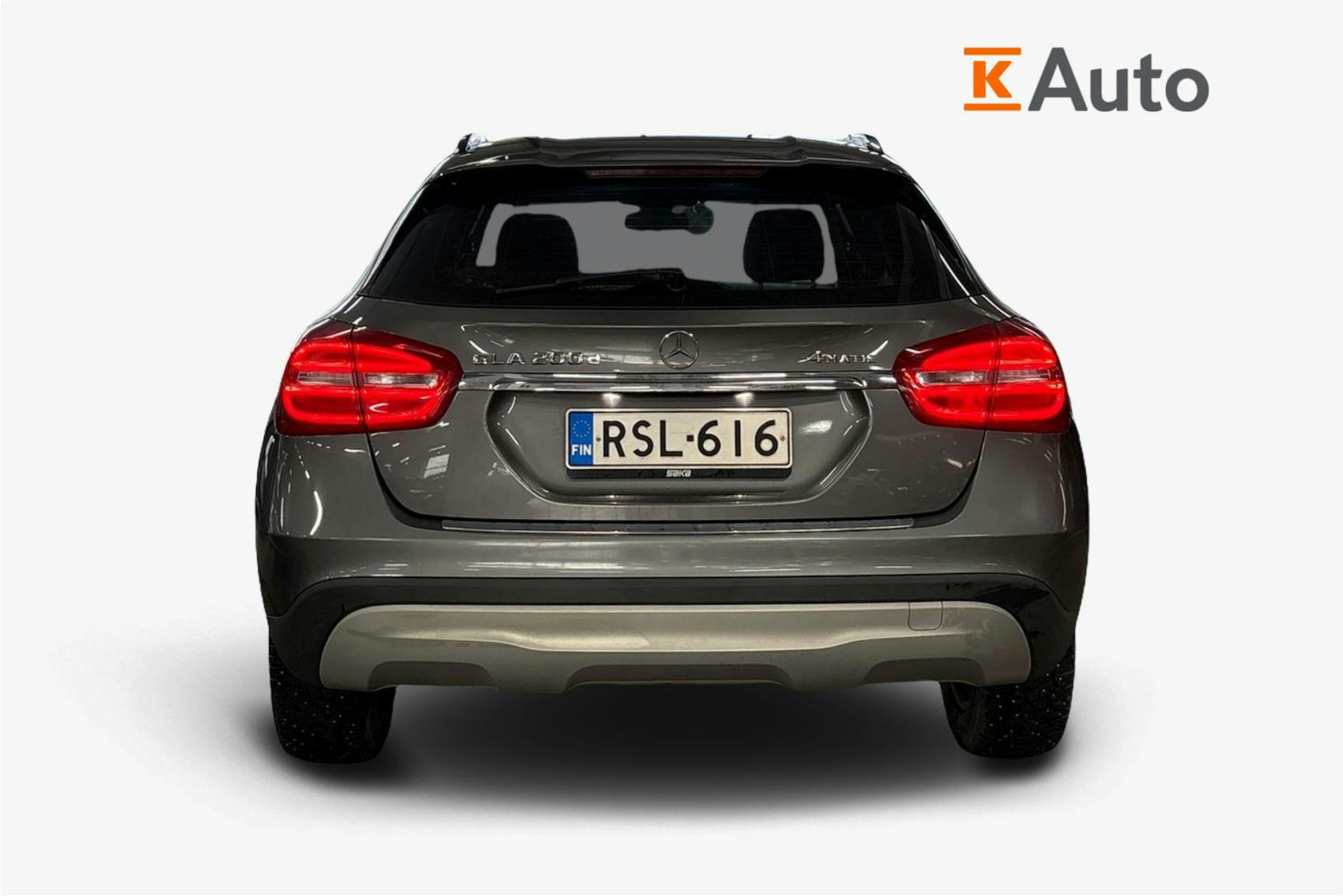 Harmaa Mercedes-Benz GLA 2016 kuva 3.