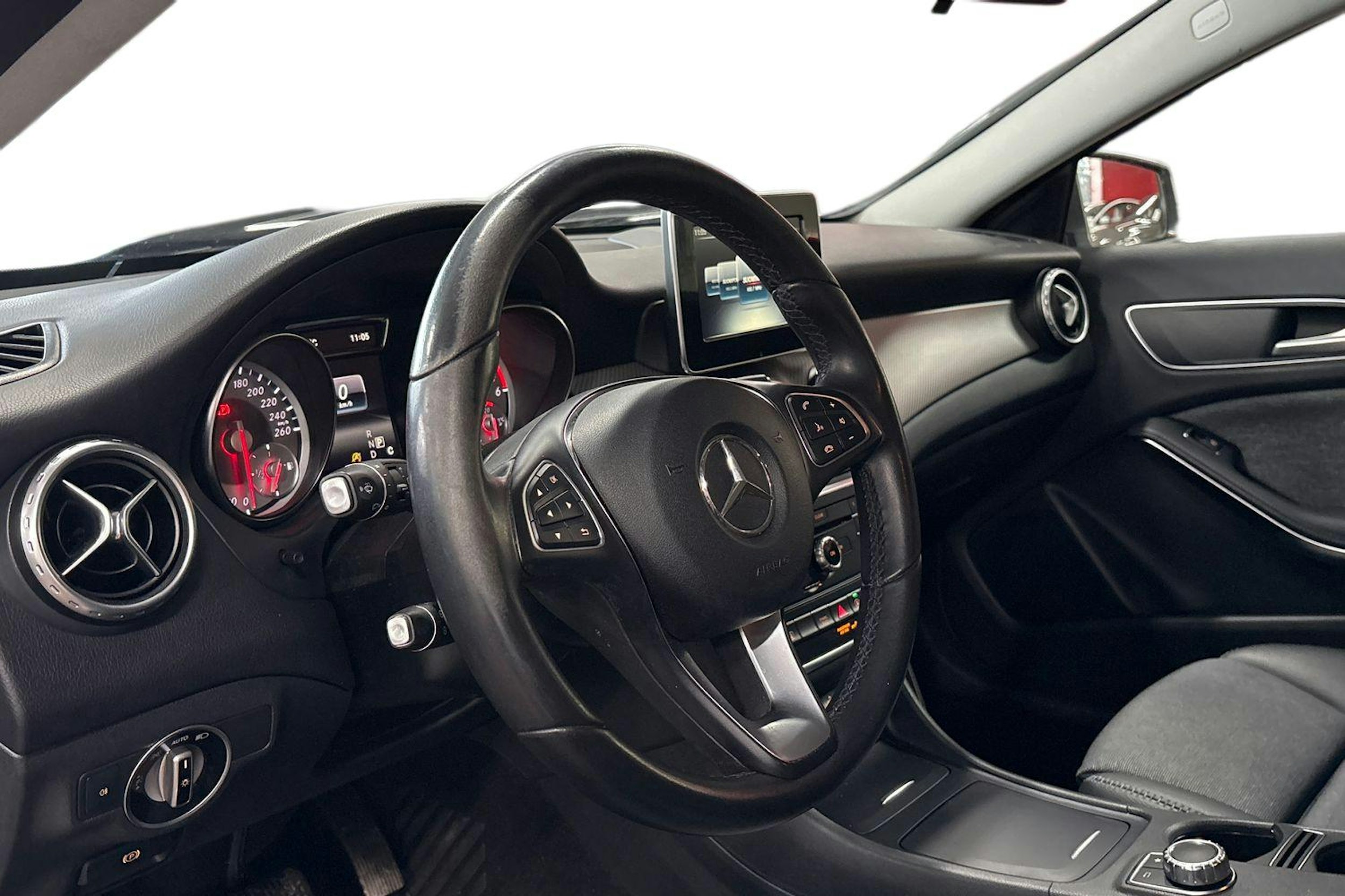 Harmaa Mercedes-Benz GLA 2016 kuva 7.